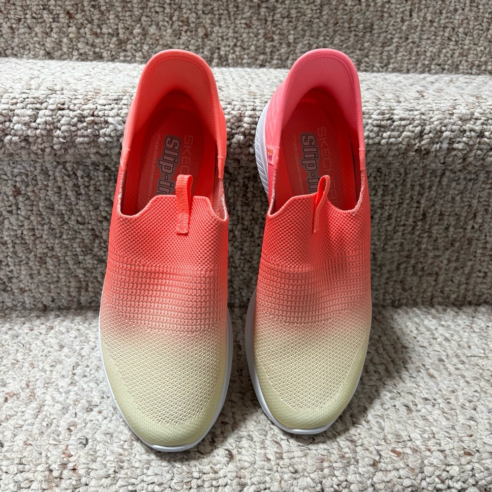 Skechers Women's Slip-On Gradient Coral to Cream Knit Sneakers